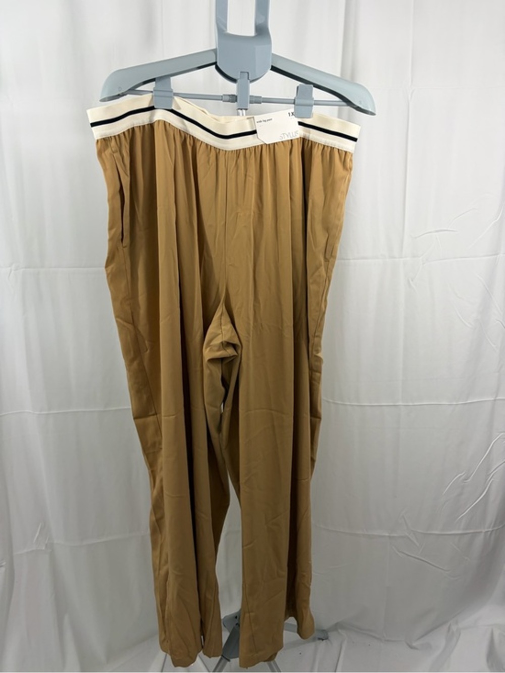 NWT Stylus Women’s Size 1X Tan Stretch Wide-Leg Pants with Striped Waistband